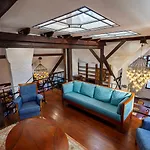 The Grand Penthouse With Stunning View To Heroes Square Διαμέρισμα Βουδαπέστη
