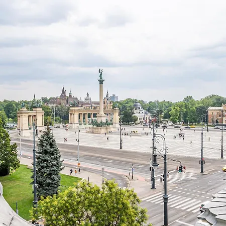 The Grand Penthouse With Stunning View To Heroes Square Budapest