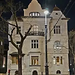 Daire The Grand Penthouse With Stunning View To Heroes Square