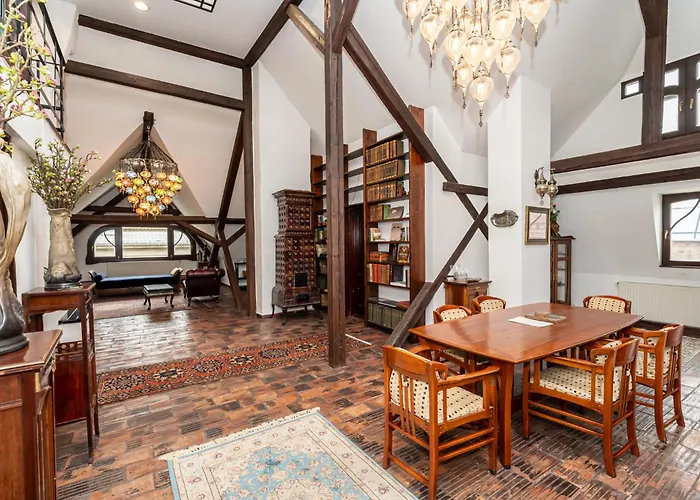 The Grand Penthouse With Stunning View To Heroes Square דירה בודפשט